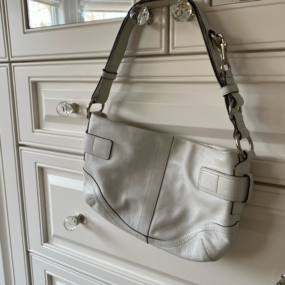 Authentic Coach Purse - Picture 2 of 5